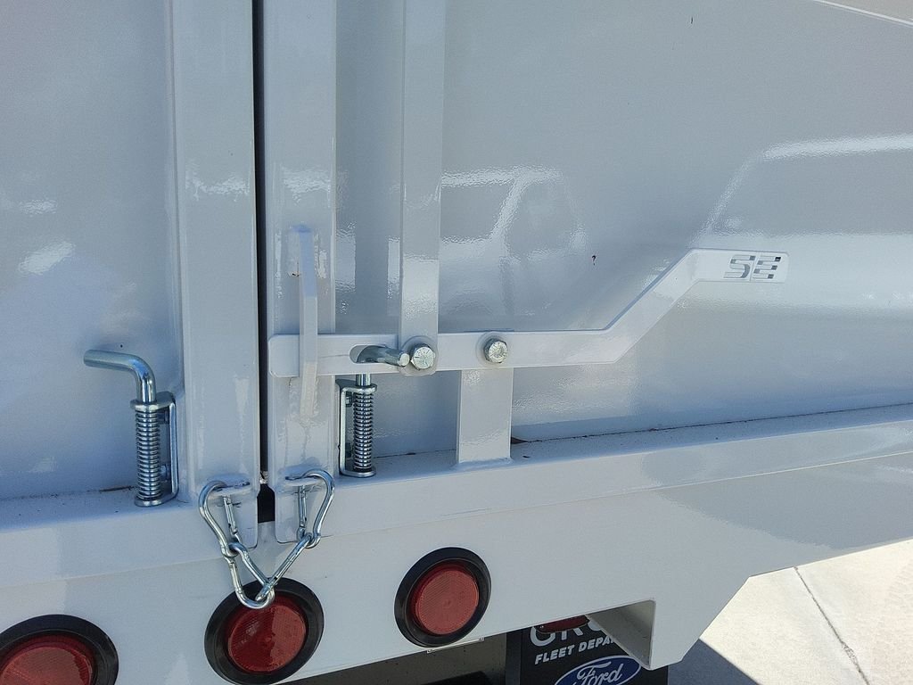 New 2026 Oxford White Ford XL image 23