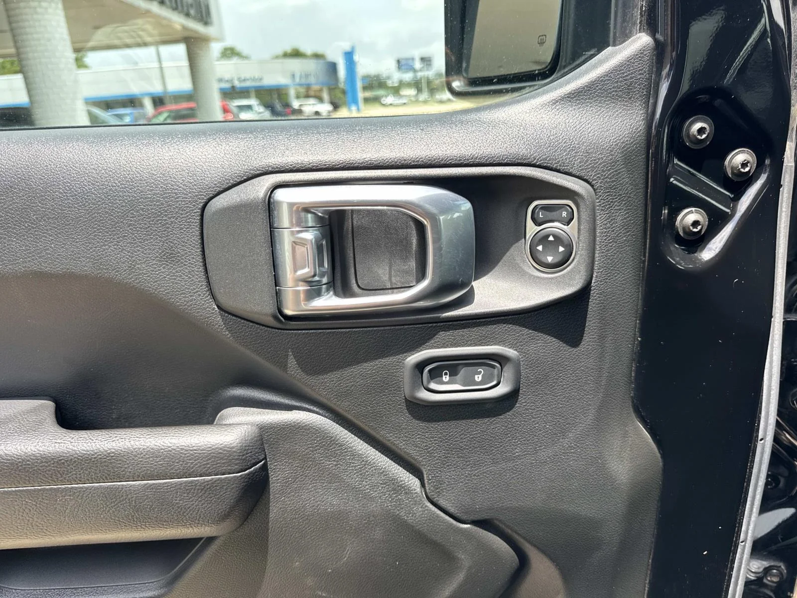 Used 2022 Black Jeep Sport S image 19