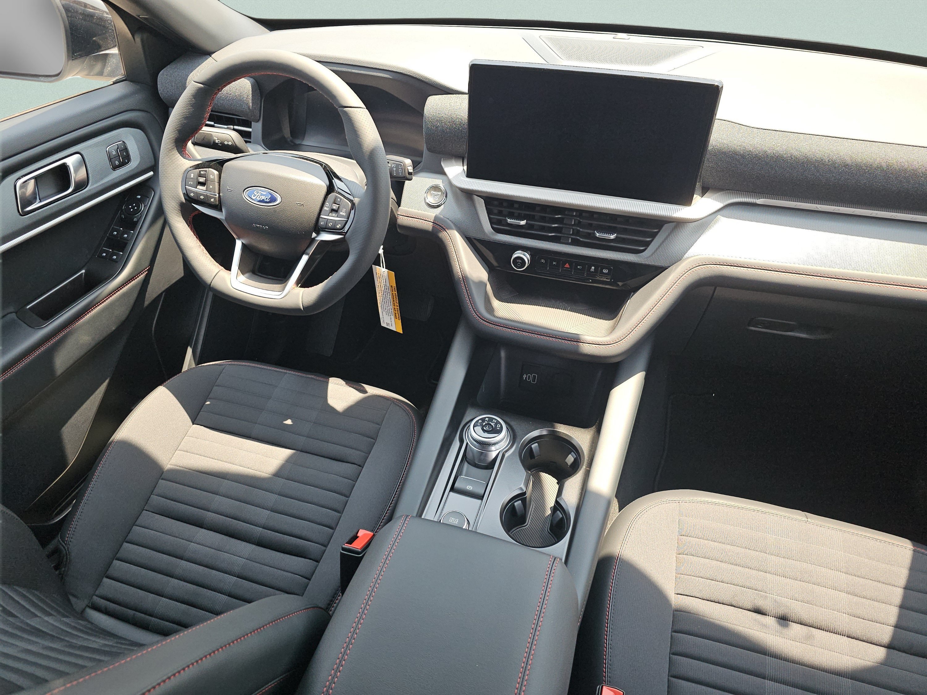 New 2026 Space White Metallic Ford ST-Line image 58