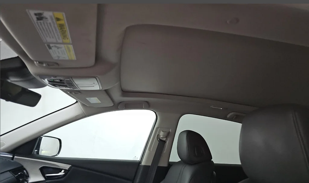 Used 2019  Acura Base image 15
