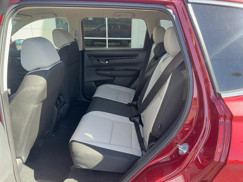 2027 Honda CR-V LX, photo 11 of 12