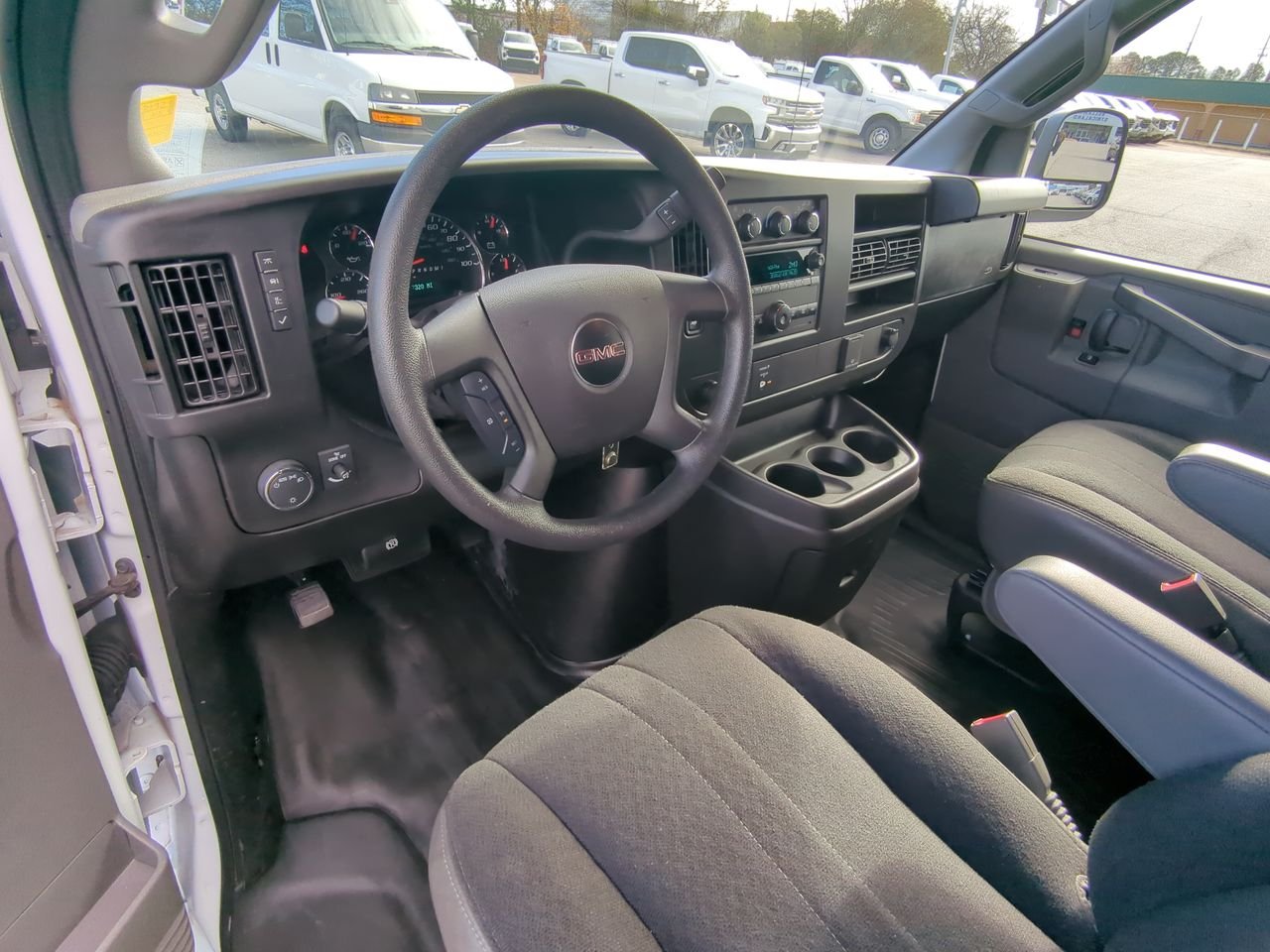2024 GMC Savana Cargo Work Van - Photo 74