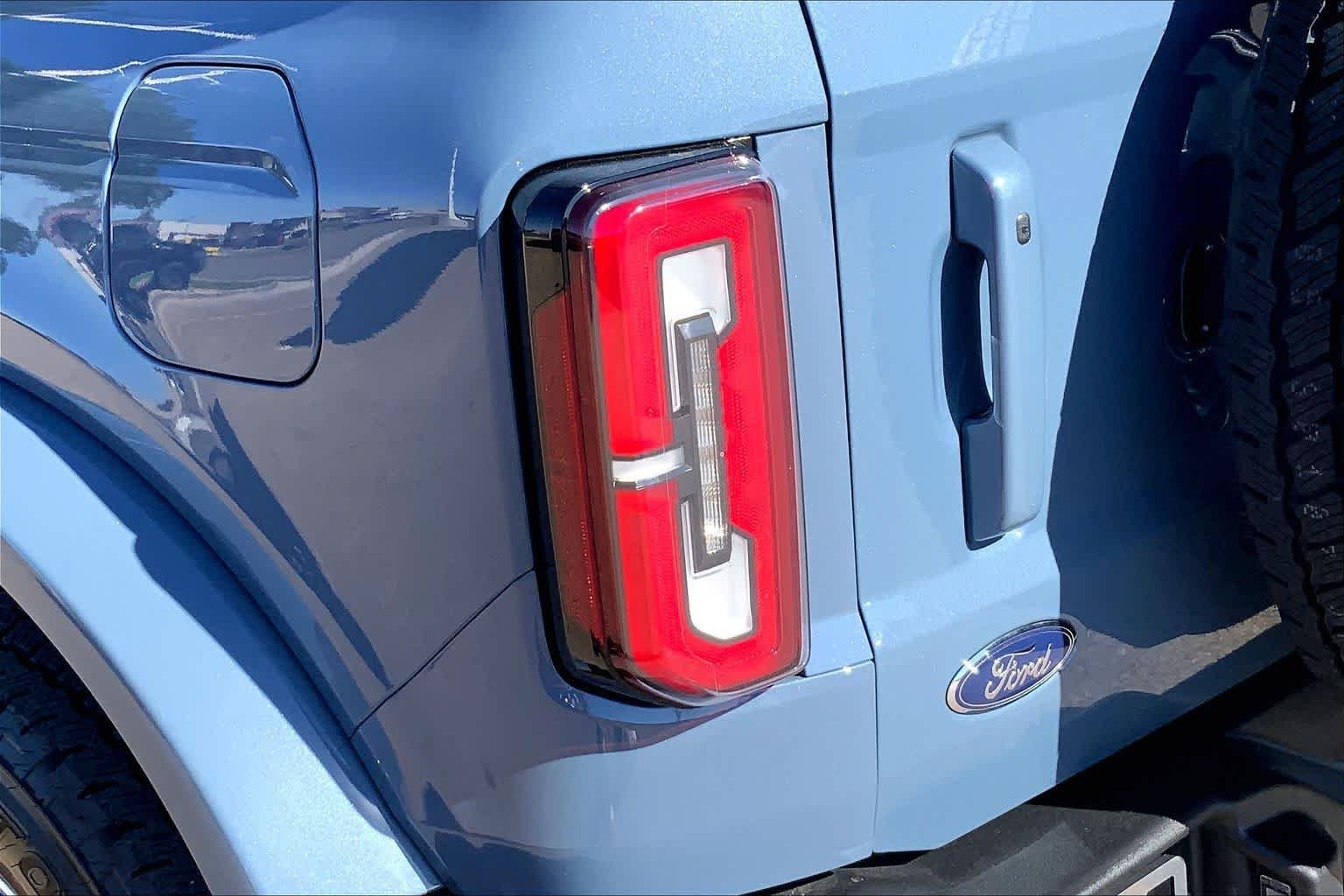 Used 2025 Azure Gray Metallic Tri-Coat Ford Outer Banks image 29