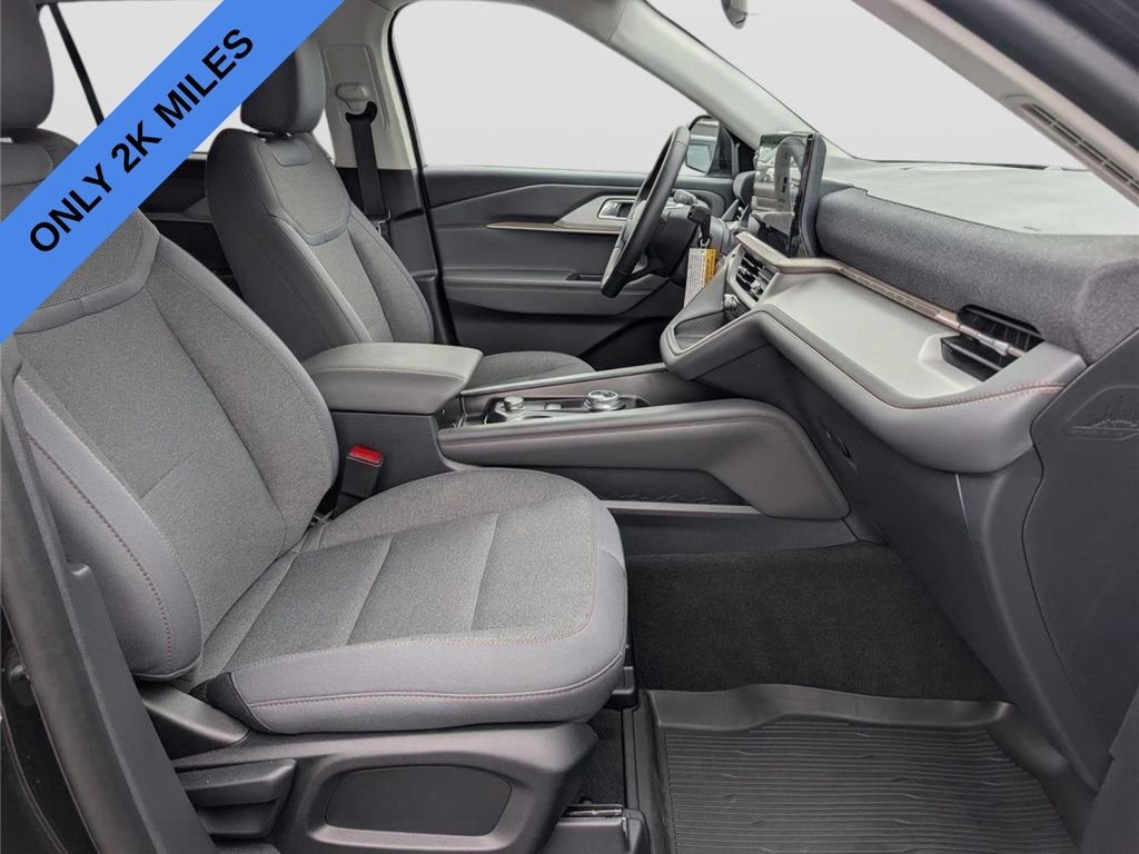 Used 2026 Agate Black Metallic Ford Active image 9