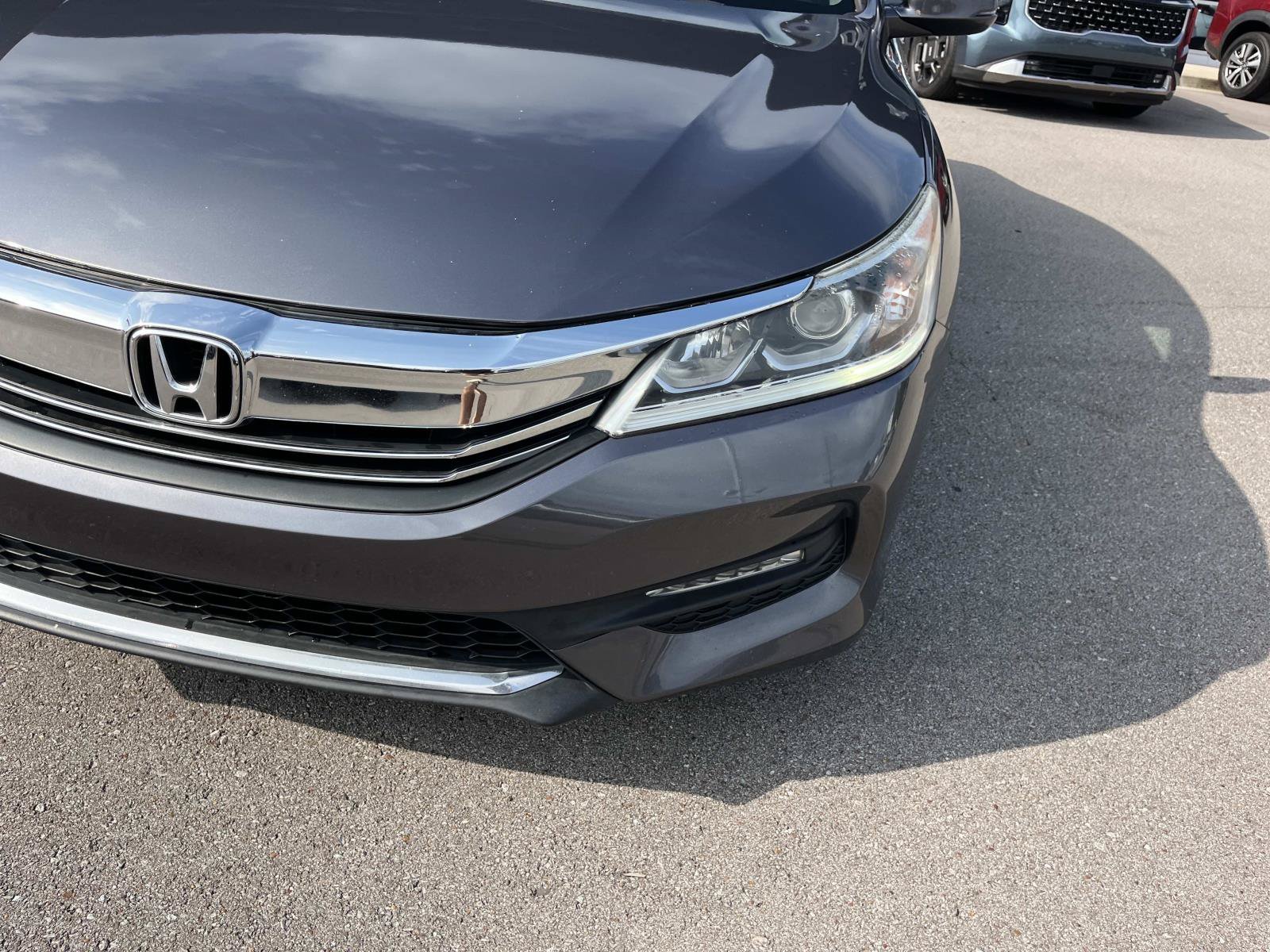 Used 2016 Modern Steel Metallic Honda EX image 9