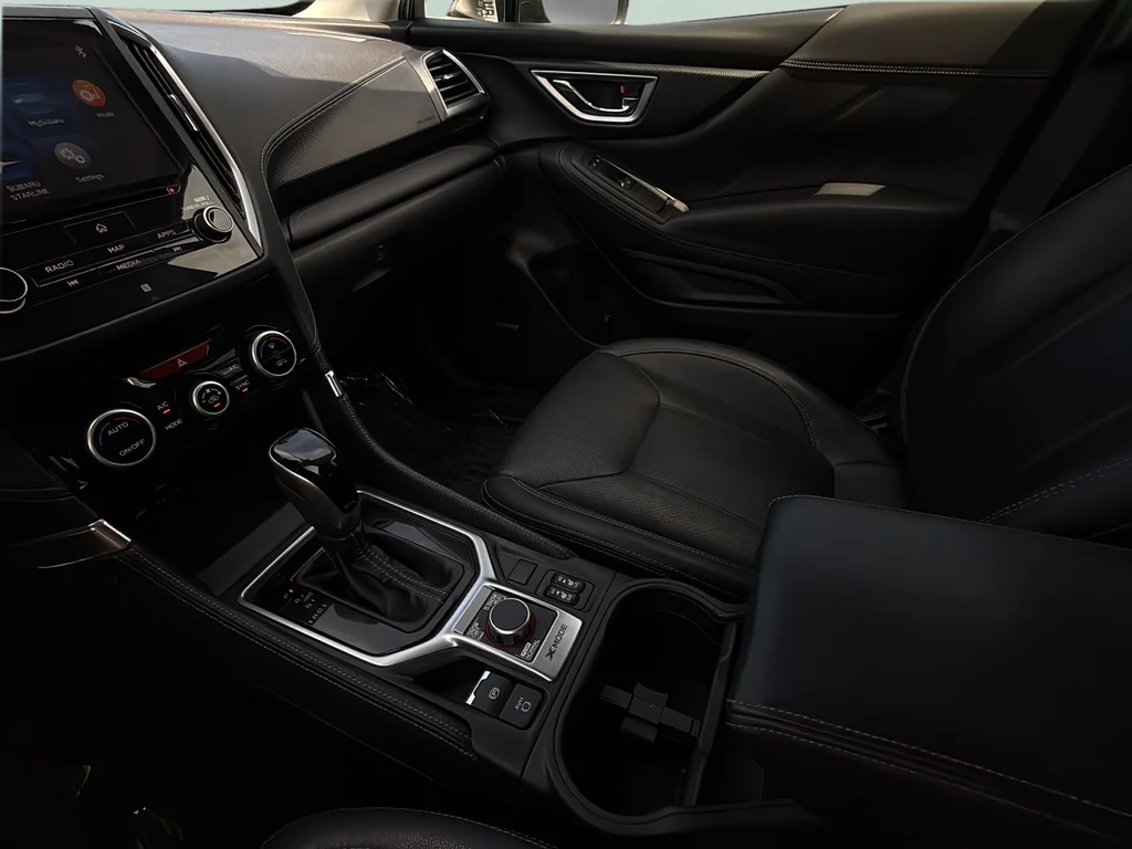 Used 2019 Dark Gray Metallic Subaru Touring image 14