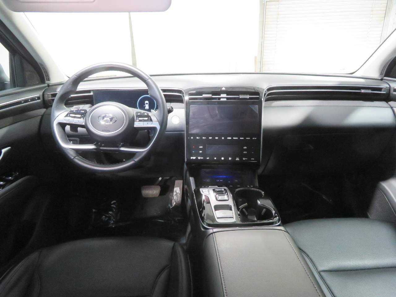 Certified Used 2024 Phantom Black Pearl Hyundai Limited image 11
