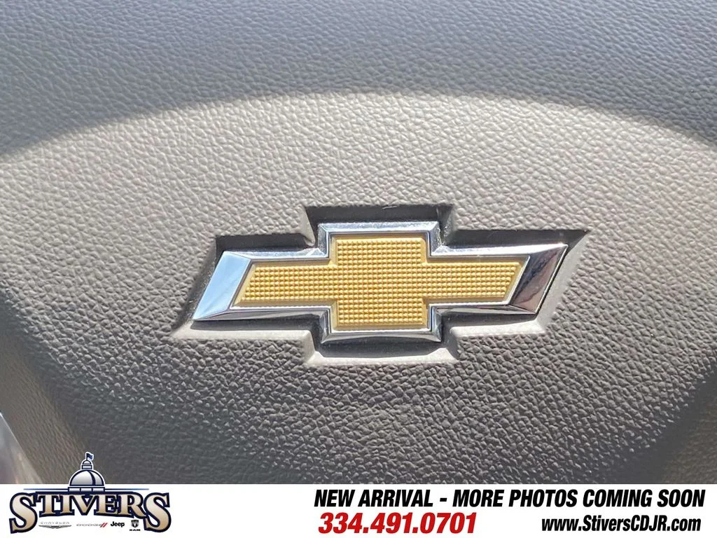 Used 2025 Blue Chevrolet LT image 62