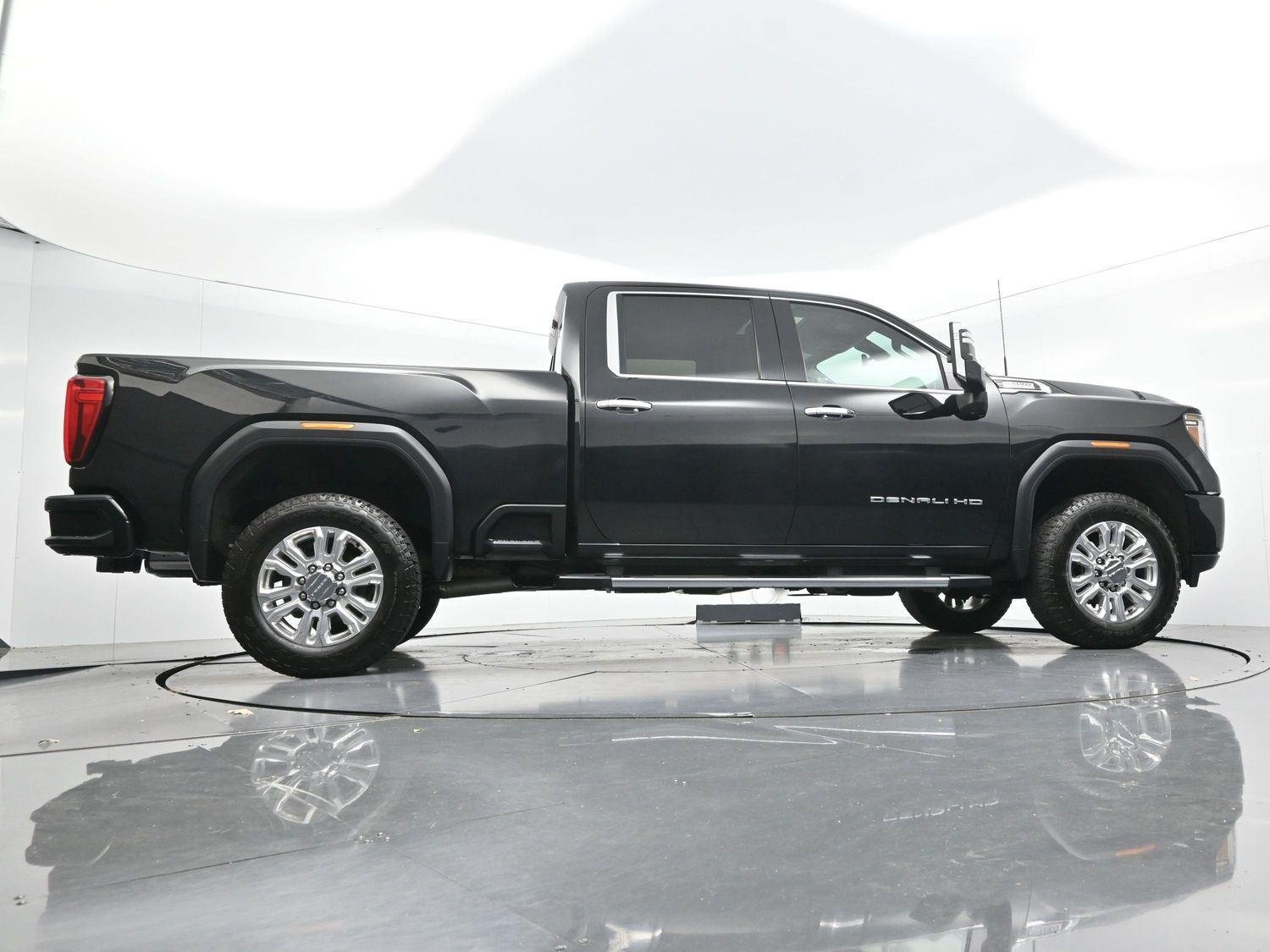 Used 2020 Onyx Black GMC Denali image 52