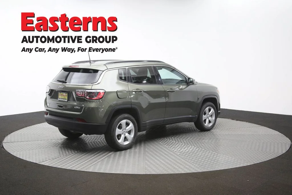 Used 2021 Green Jeep Latitude image 42