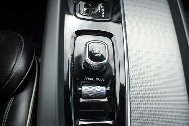 Certified Used 2018 White Volvo T8 R-Design image 33