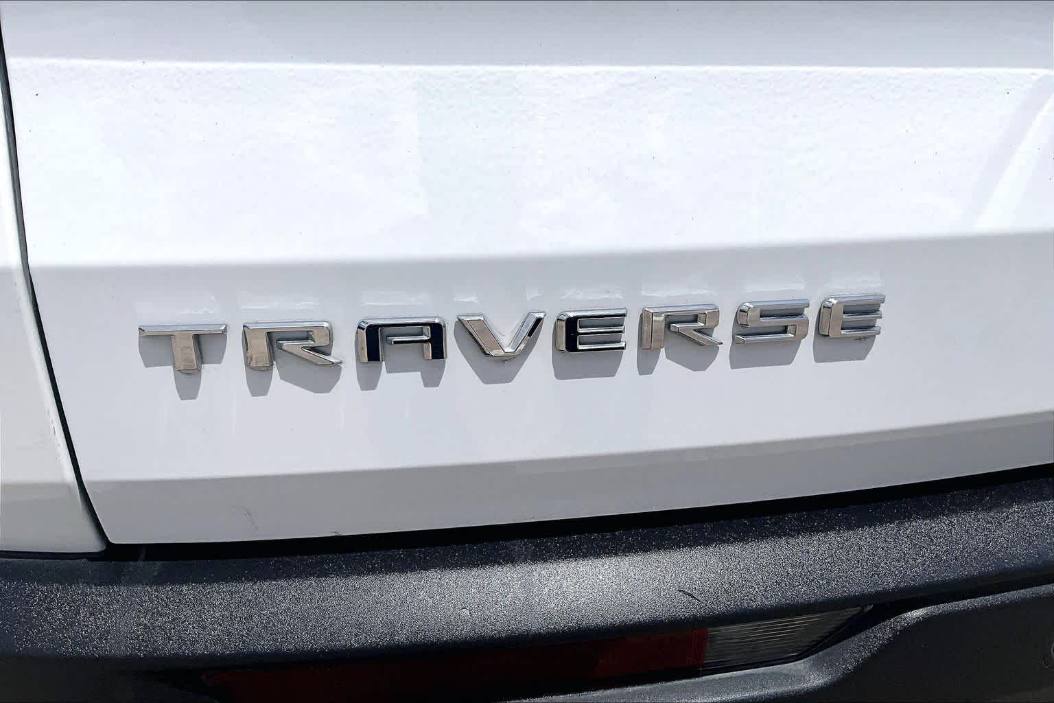 Used 2026 Summit White Chevrolet LT image 10