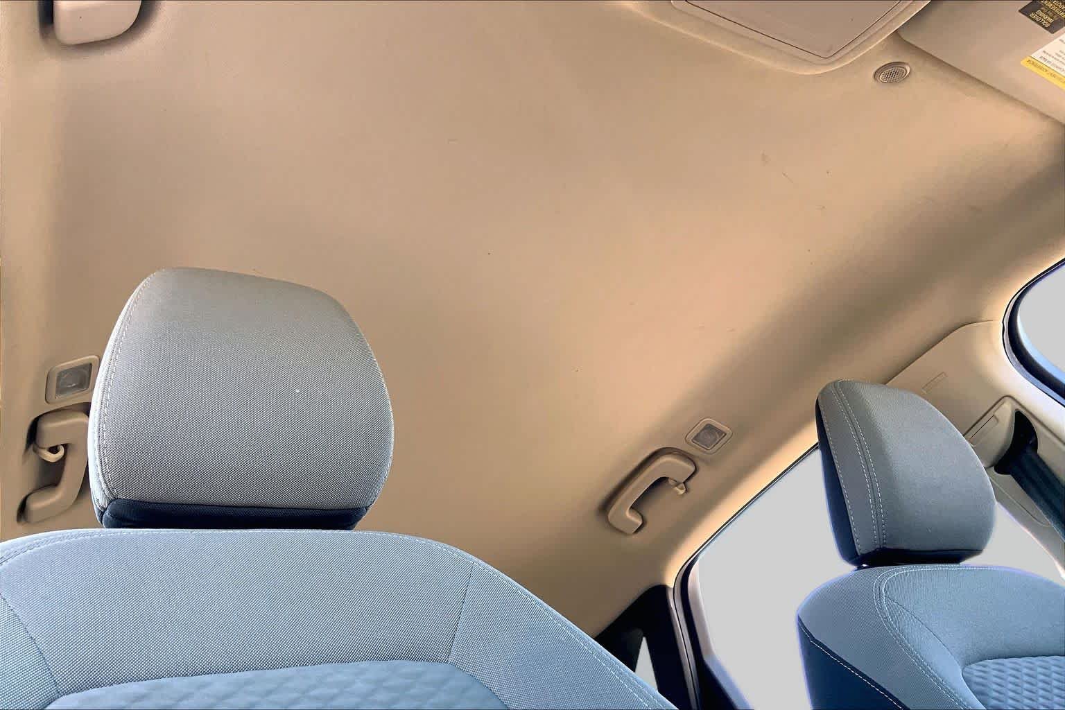 Used 2020 Ingot Silver Metallic Ford SE image 14
