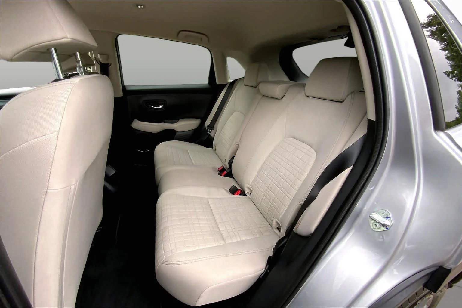 Used 2026 Solar Silver Metallic Honda LX image 20