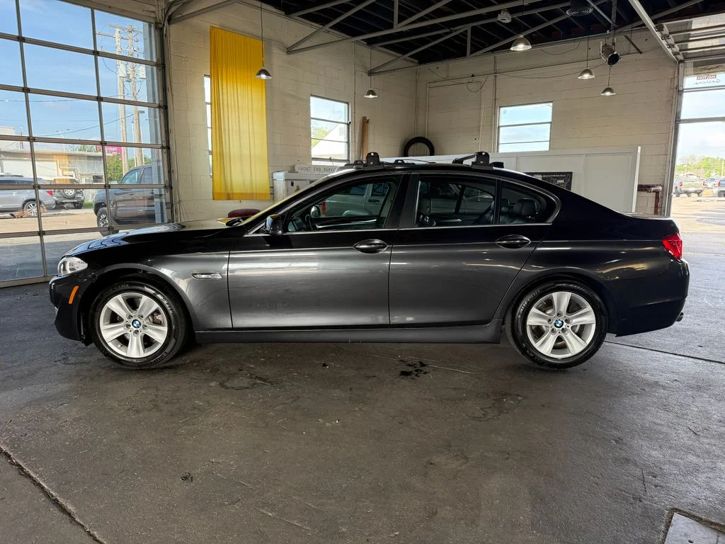 Used 2013 Gray BMW 528i image 13