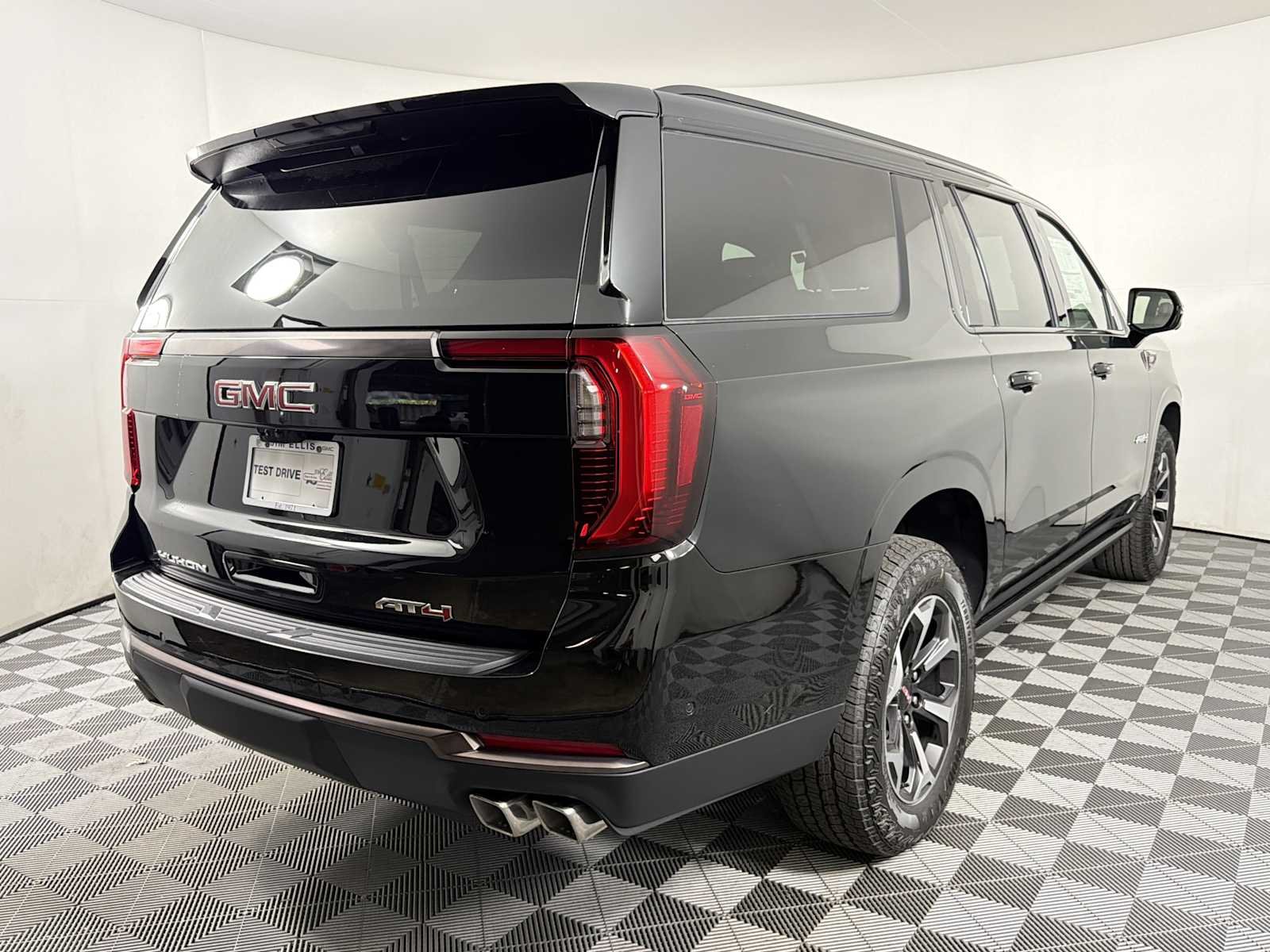 New 2026 Onyx Black GMC AT4 Ultimate image 7