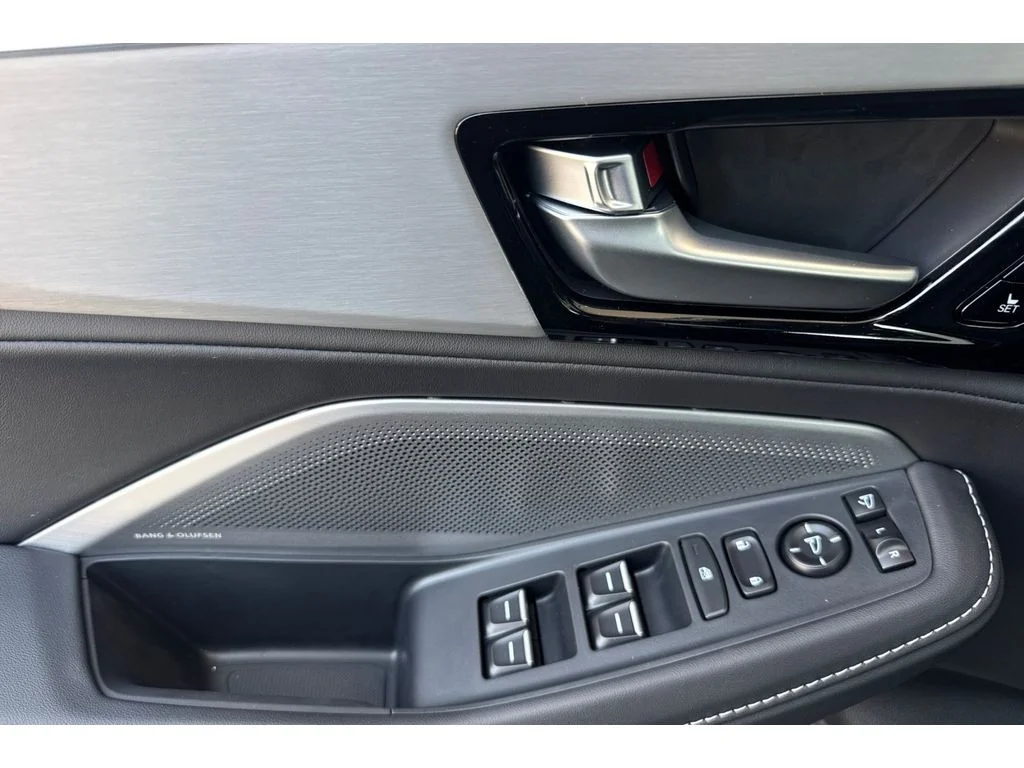 New 2026 Majestic Black Pearl Acura w/Technology Package image 8