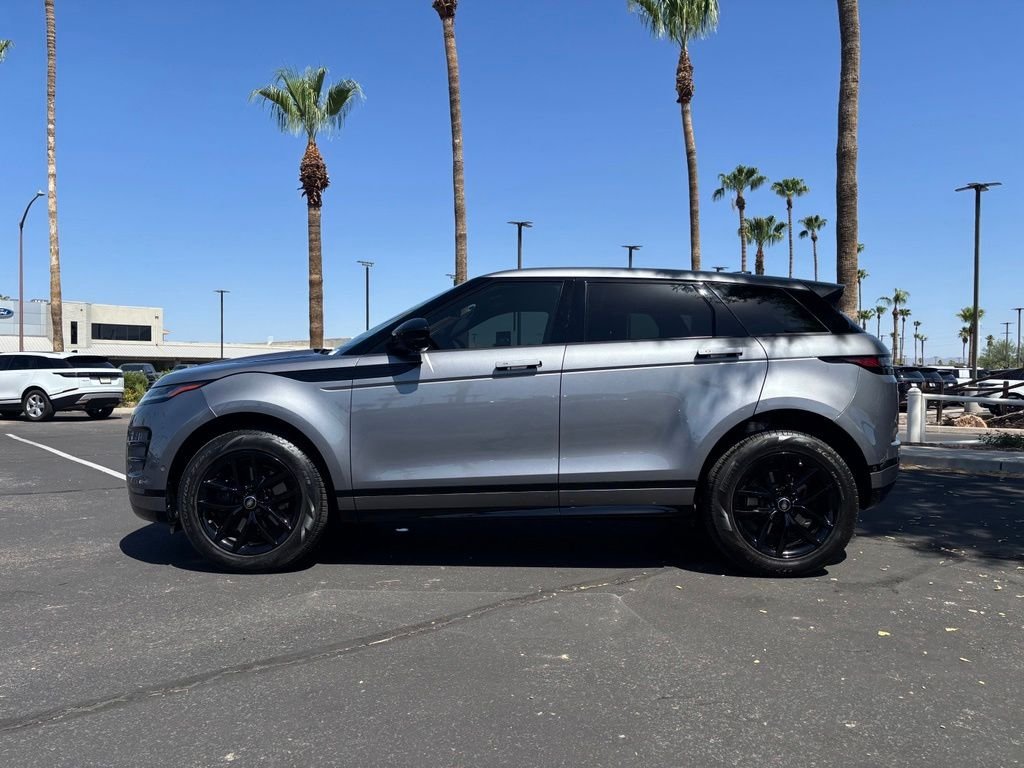Certified Used 2026 Eiger Grey Metallic Land Rover Dynamic image 3