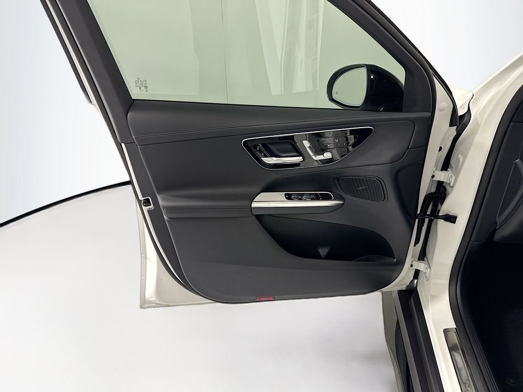 New 2026 Polar White Mercedes-Benz GLC 43 AMG® image 25
