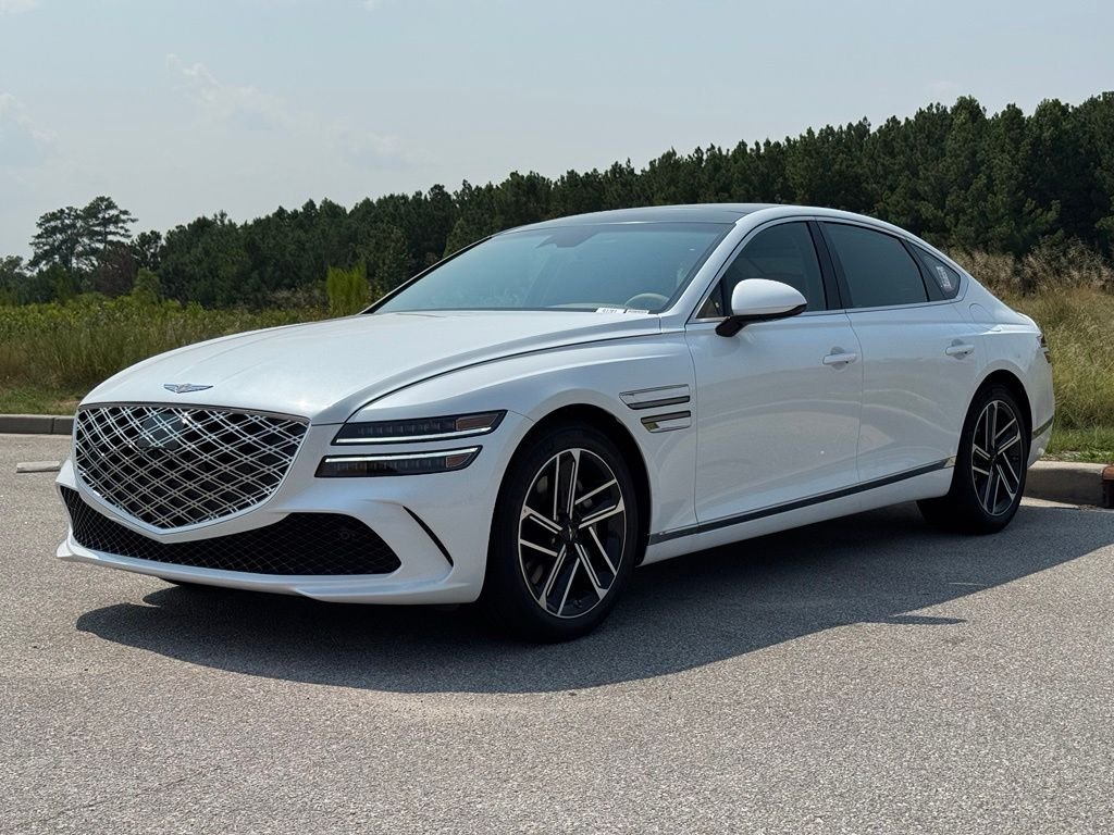 New 2027 White Genesis 2.5T ADVANCED image 9