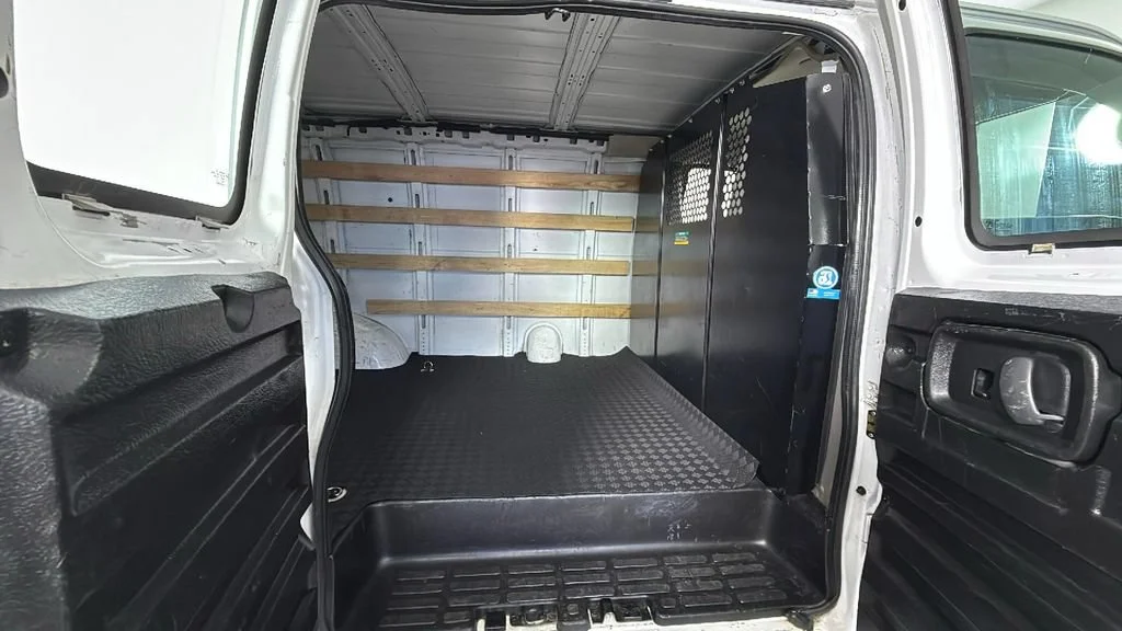 Used 2024 Summit White Chevrolet WT image 27