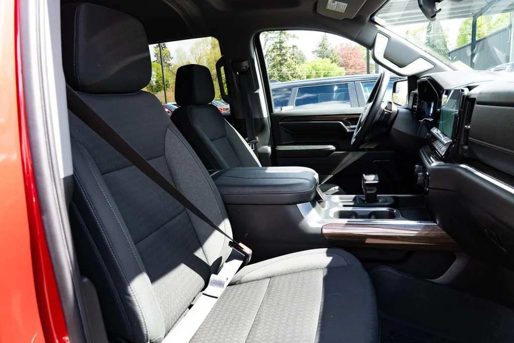 Used 2023 Red Chevrolet RST image 25