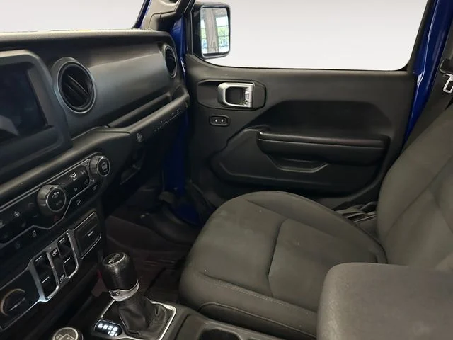 Used 2018 Blue Jeep Unlimited Sport S image 11