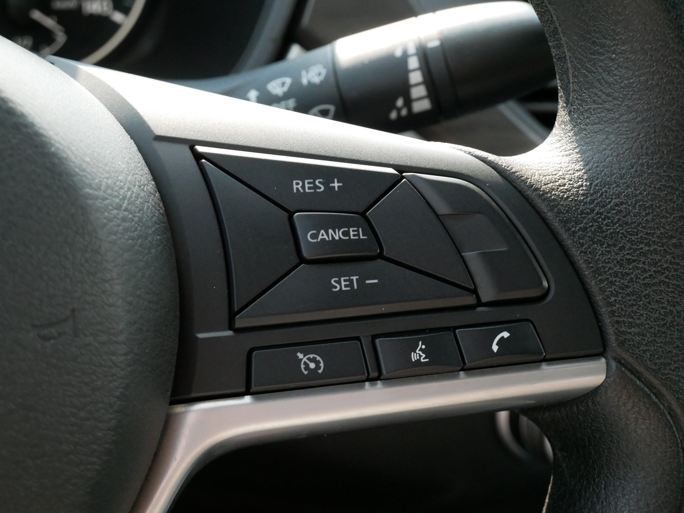 2025 Nissan Altima SV - Photo 25