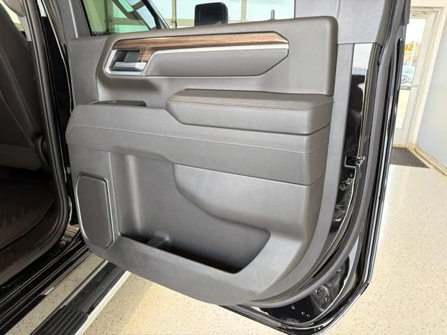 New 2026 Black Chevrolet LT image 47