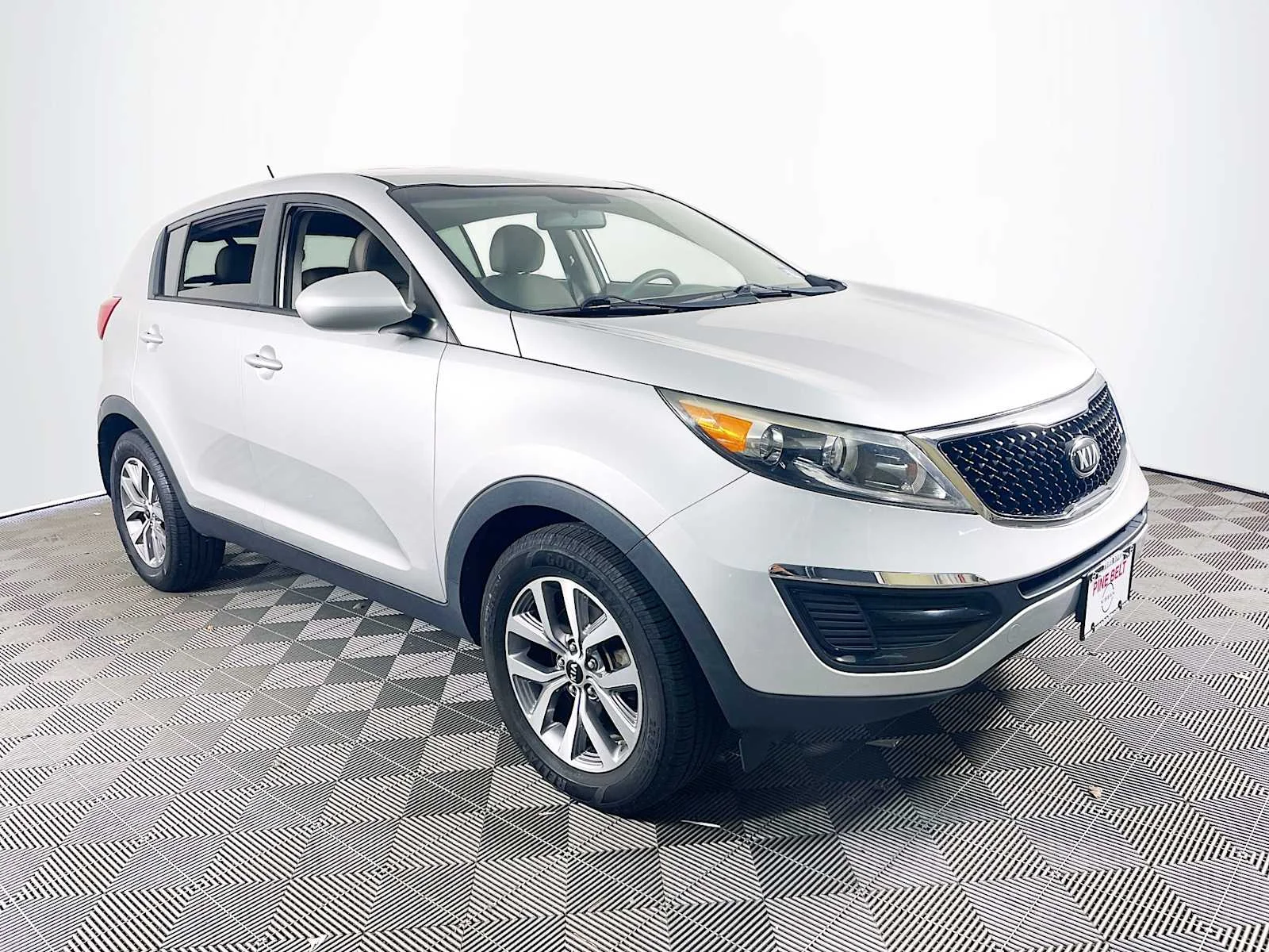 Used 2016 Bright Silver Kia LX image 3