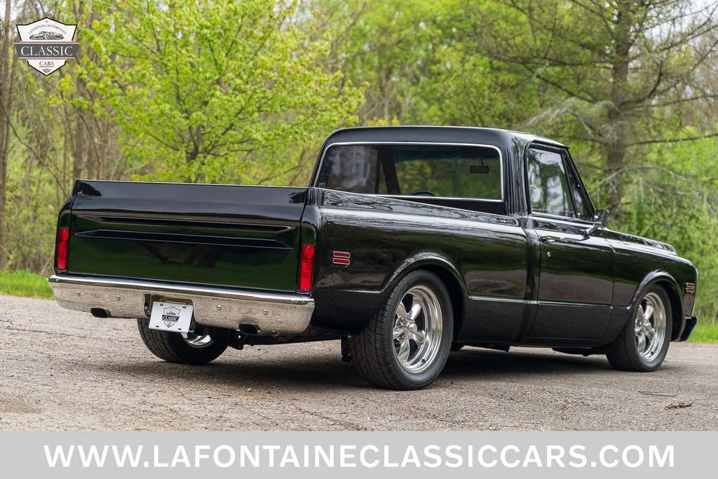 Used 1969 Black GMC  image 6