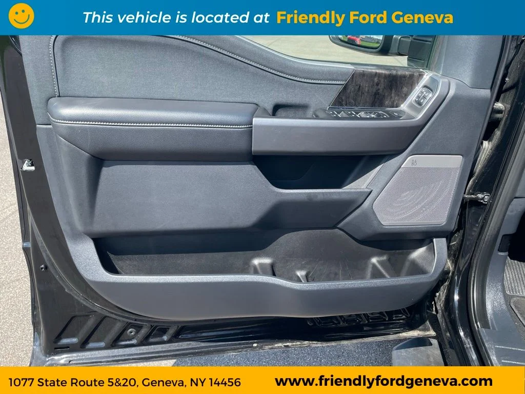 Used 2025 Agate Black Metallic Ford Lariat image 13