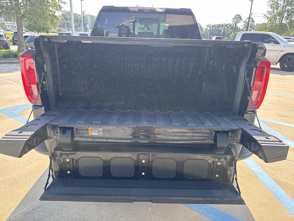 Used 2020 Black GMC Denali image 10