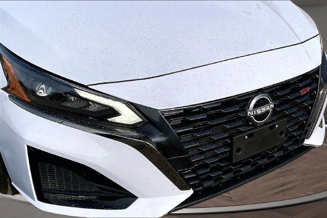 Used 2024 Gray Nissan 2.0 SR image 26