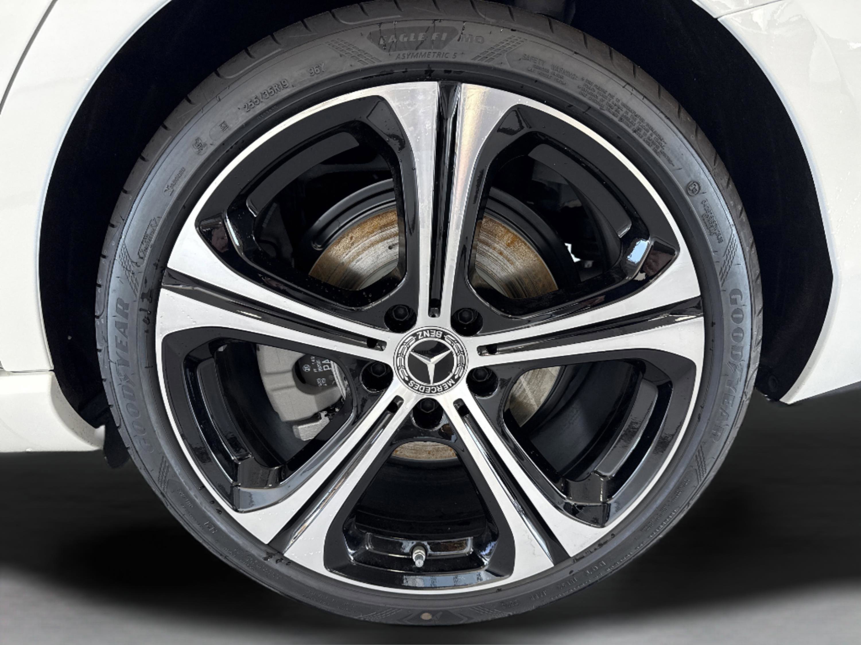New 2026 Polar White Mercedes-Benz C 300 image 48