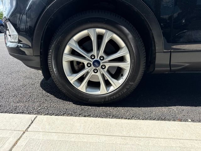 Used 2018 Black Ford SEL image 8