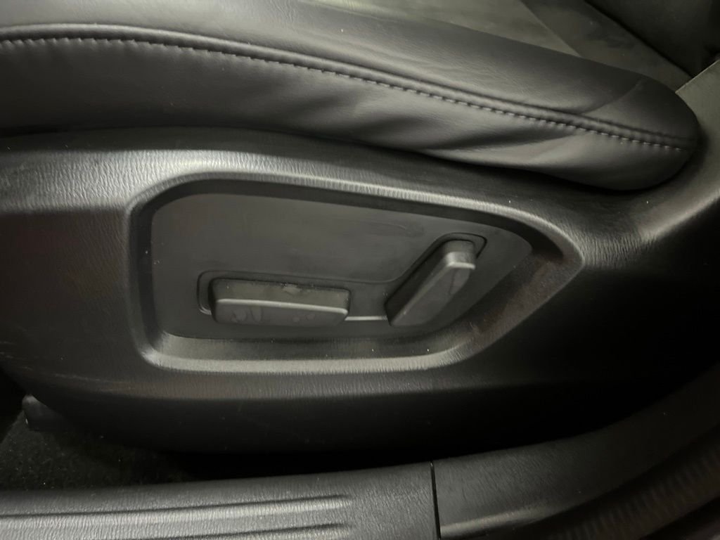 Used 2019 Red Mazda Touring image 21