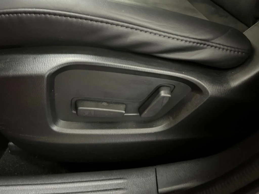 Used 2019 Red Mazda Touring image 21