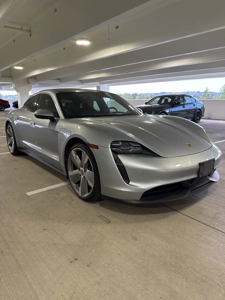Used 2020  Porsche 4S image 3