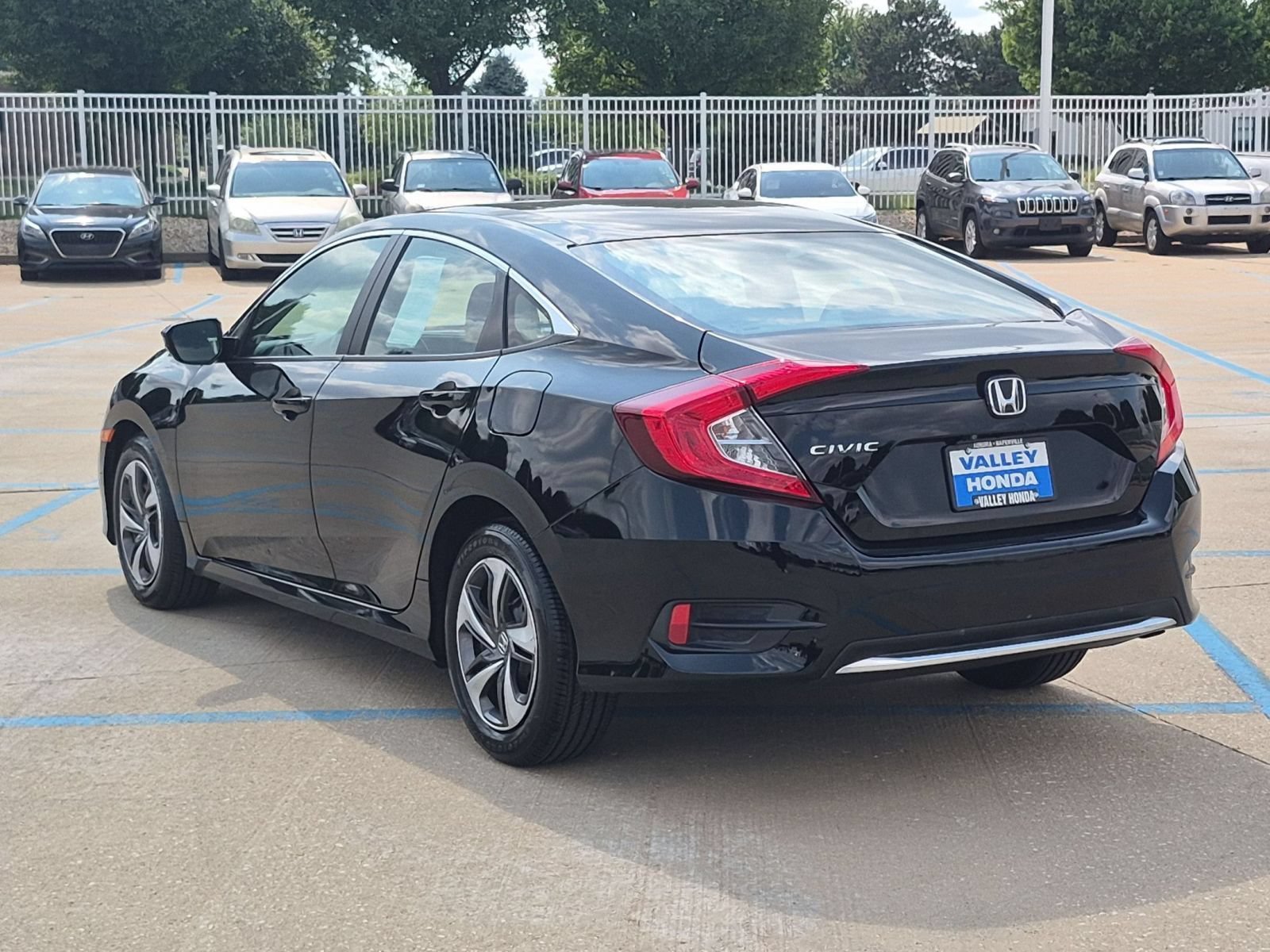 Used 2019 Crystal Black Pearl Honda LX Sedan image 8