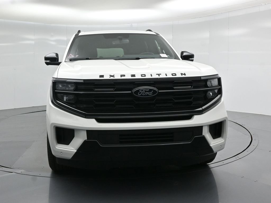 New 2026 Star White Metallic Tri-Coat Ford Platinum image 24