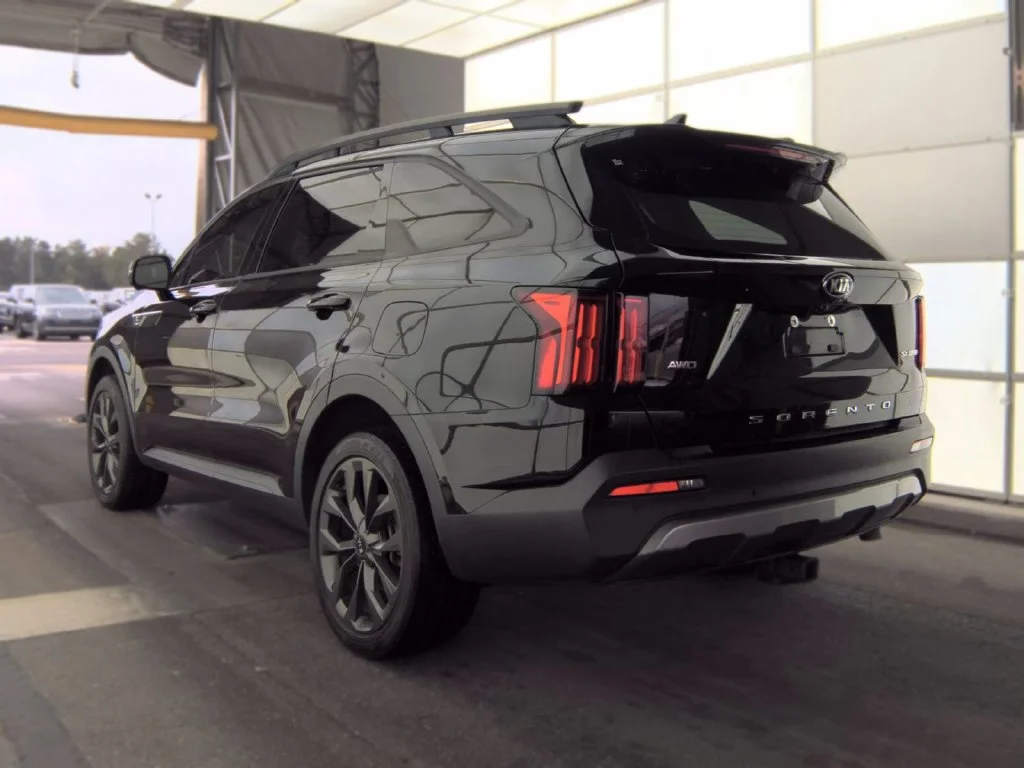 Used 2021 Black Kia SX Prestige X-Line image 3