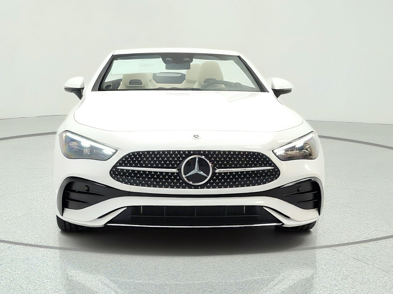 New 2026 MANUFAKTUR Moonlight White Metallic Mercedes-Benz CLE 450 4MATIC® Cabriolet image 17