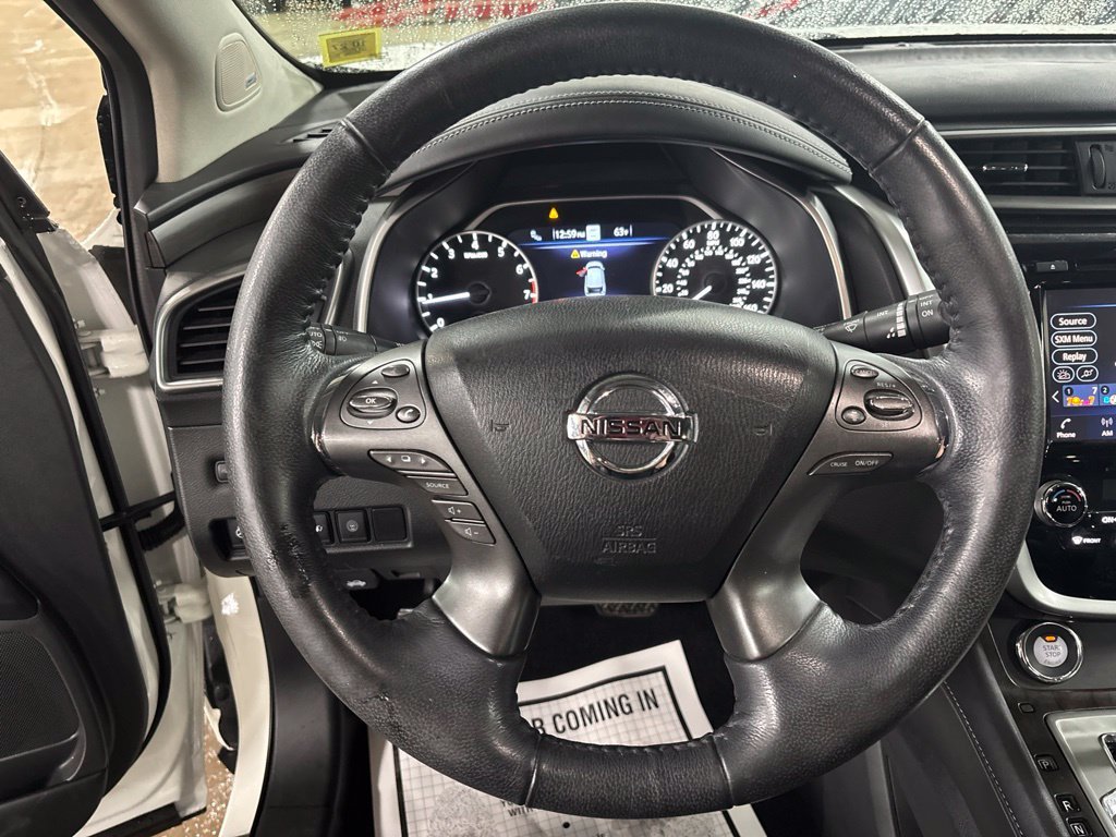 Used 2019 White Nissan Platinum image 35
