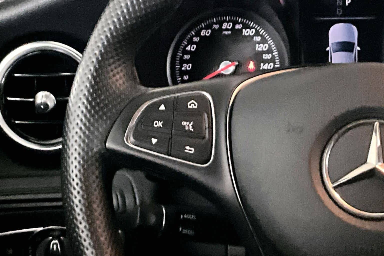 Used 2019 Black Mercedes-Benz GLC 300 image 24