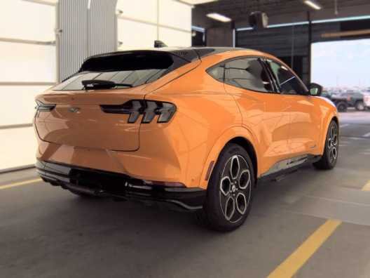 Used 2023 Cyber Orange Metallic Tricoat Ford GT image 7