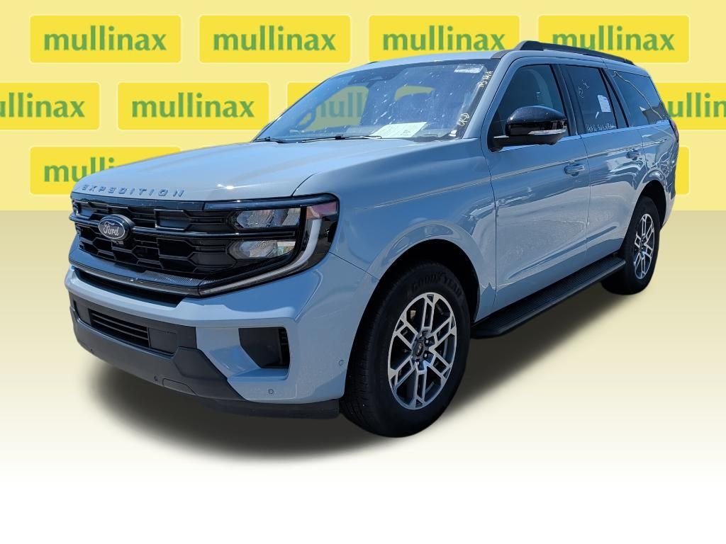 Used 2025 Gray Ford Active image 6