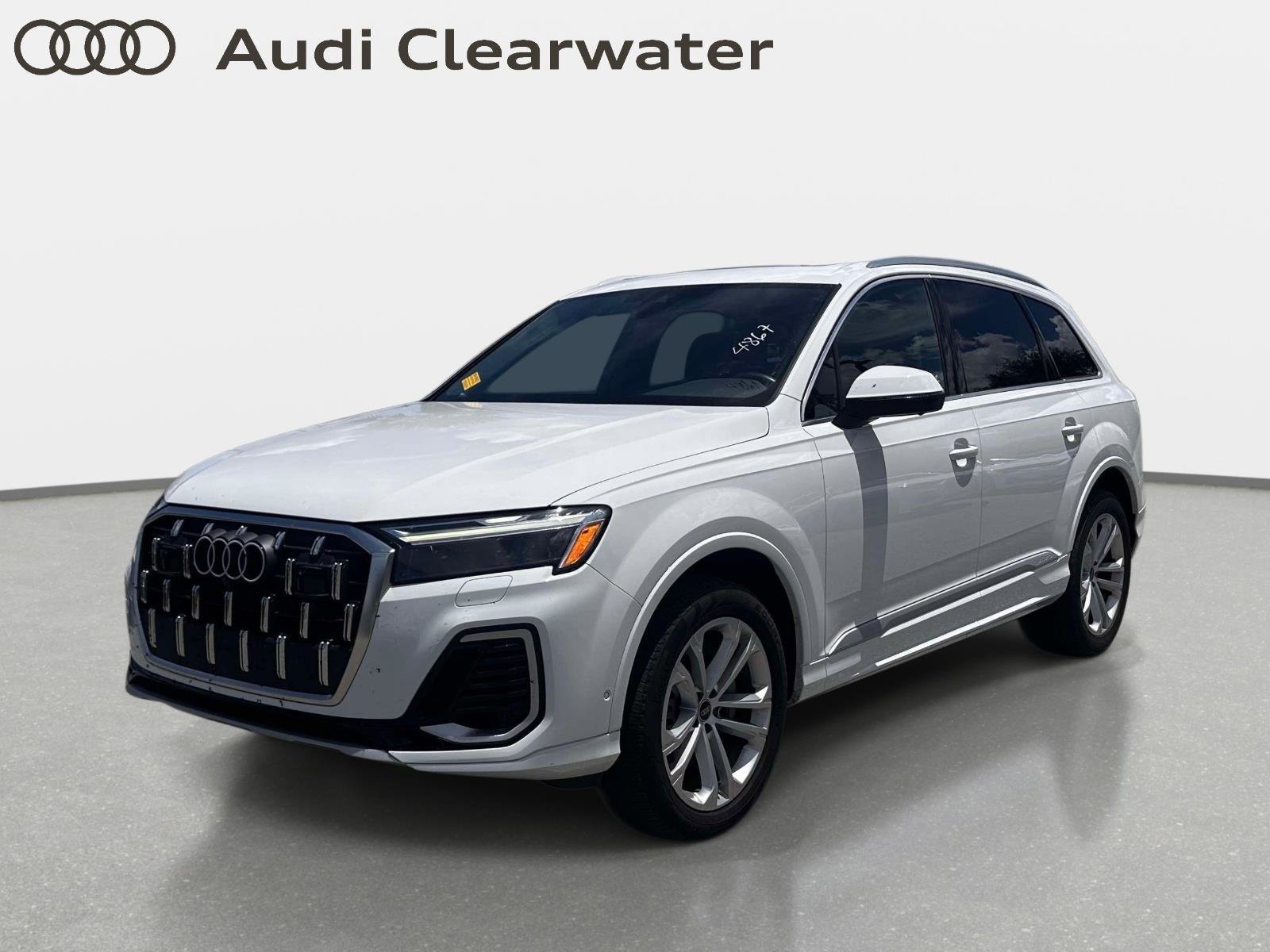 2025 Audi Q7 55 Premium Plus quattro Tiptronic's photo