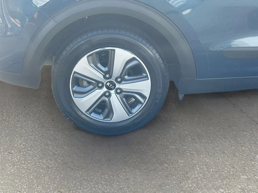Certified Used 2019  Kia EX image 28