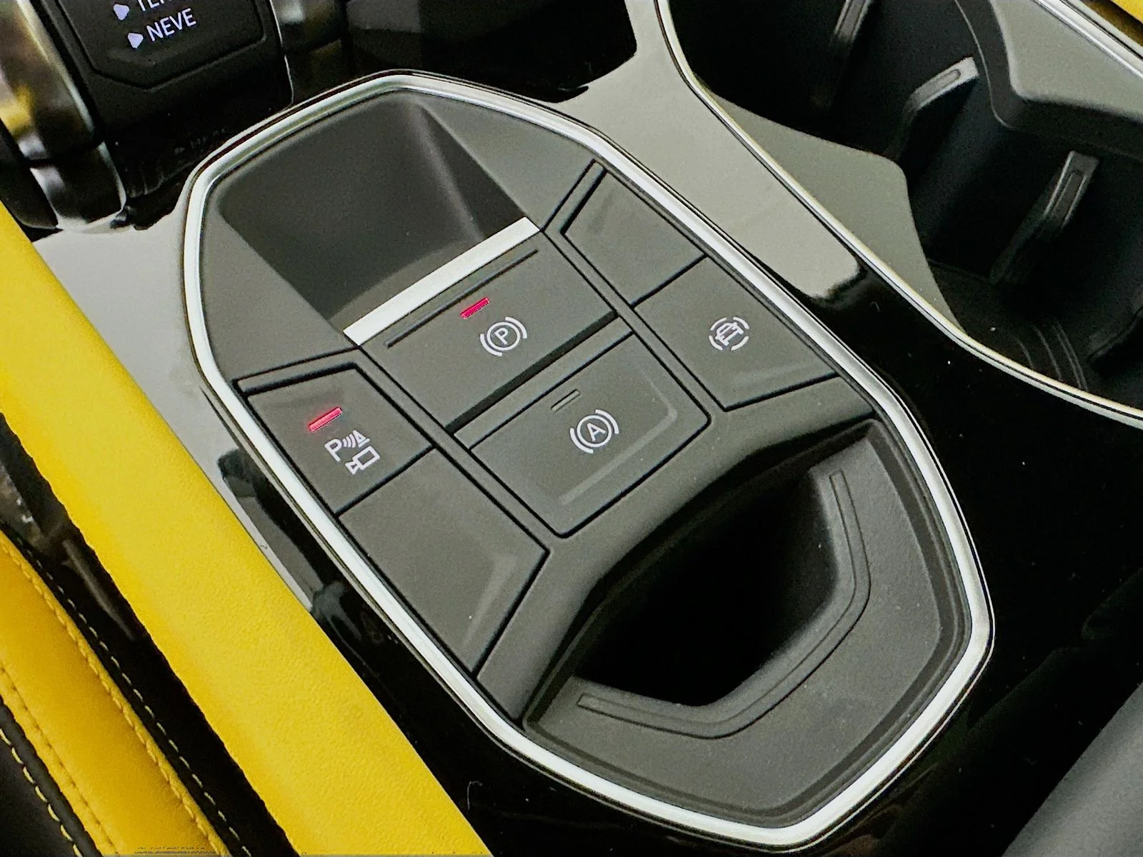 Used 2025 Yellow Lamborghini  image 55